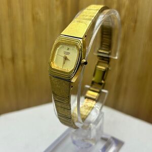 Citizen Quartz Ladies Wrist Watch 1986 Gold Japanese Movement Rectangular Face
